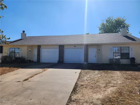 2436 W 2438 W Magnolia St, Rogers, AR 72758