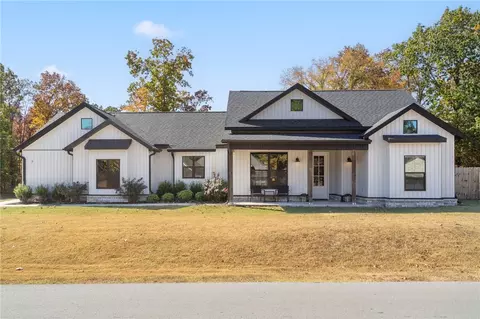 7 Worlaby Dr, Bella Vista, AR 72715