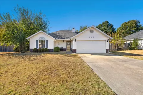200 S Michael St, Lowell, AR 72745