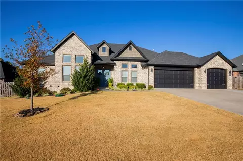 618 Oriole Dr, Springdale, AR 72762