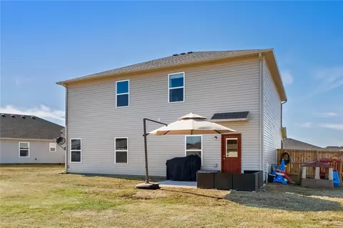 Exterior - 700 Braidburn Rd, Centerton, AR 72719 photo 4 of 7