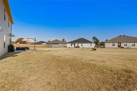 Exterior - 700 Braidburn Rd, Centerton, AR 72719 photo 6 of 7