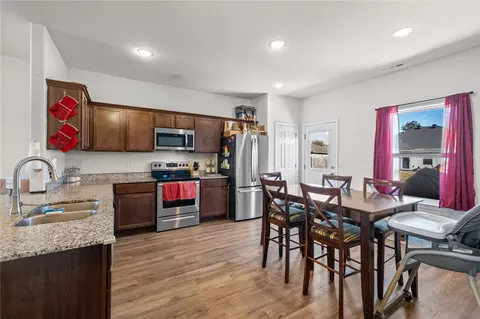Kitchen - 700 Braidburn Rd, Centerton, AR 72719 photo 1 of 3