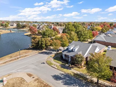 View/Area - 471 Doris Dr, Springdale, AR 72762 photo 2 of 8