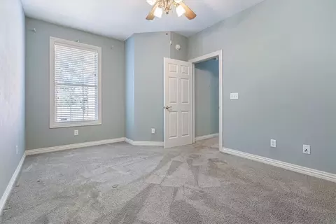Bedroom - 471 Doris Dr, Springdale, AR 72762 photo 4 of 4