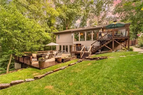 5 Kenton Ln, Bella Vista, AR 72715