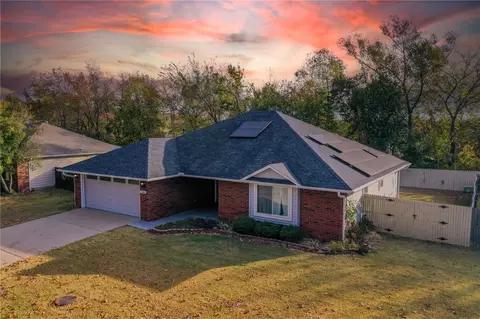 3082 N Pyrite Dr, Fayetteville, AR 72704