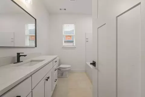 Entry Way - 7865 Range Ave, Springdale, AR 72762 photo 1 of 3