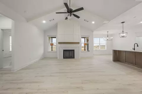 Living - 7865 Range Ave, Springdale, AR 72762 photo 2 of 2