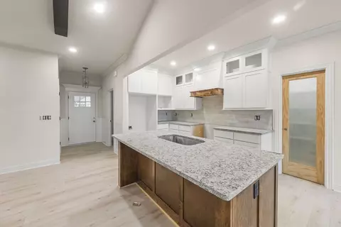Entry Way - 7791 Range Ave, Springdale, AR 72762 photo 1 of 1