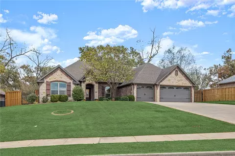 302 NW Sheridan Ln, Bentonville, AR 72712