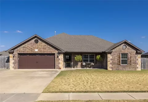 1223 Silver Oak St, Elkins, AR 72727