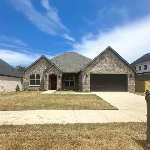 3641 E Greystone Dr, Fayetteville, AR 72764