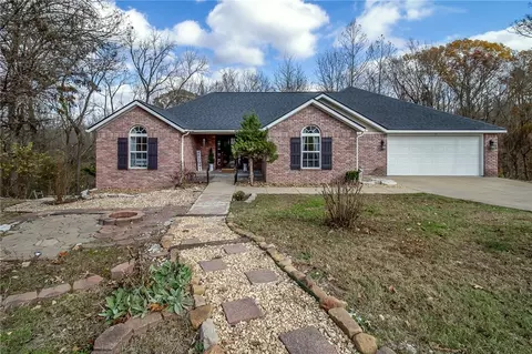 36 Hebrides Ln, Bella Vista, AR 72715