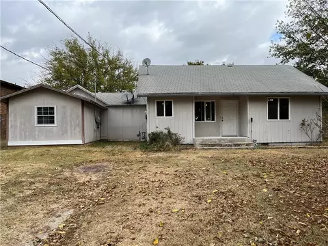 309 E School St, Lincoln, AR 72744