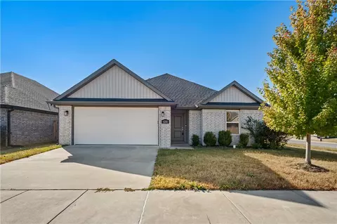 6281 Limerick, Fayetteville, AR 72704