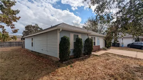 653 Clover, Springdale, AR 72764 photo 25