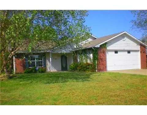 1869 Radcliffe Ave, Fayetteville, AR 72704