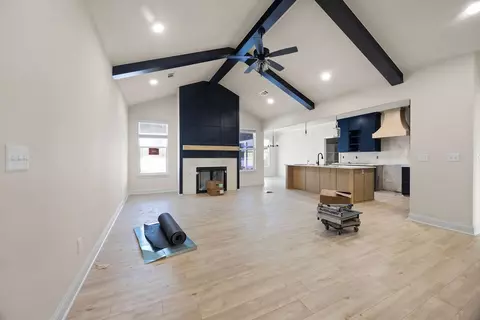 4742 Hawk St, Springdale, AR 72762 photo 2