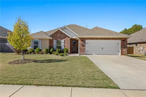 1737 Woodhause Cir, Pea Ridge, AR 72751