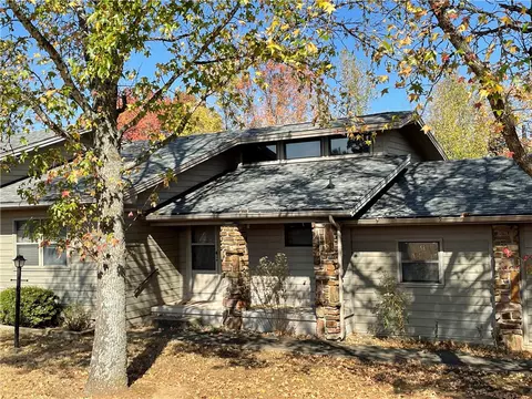 20 Wedgewood Dr, Holiday Island, AR 72631