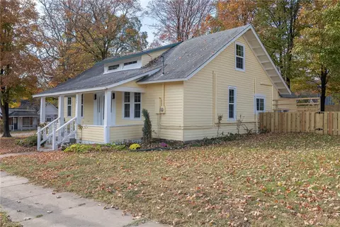 297 Mcknight Ave, West Fork, AR 72774