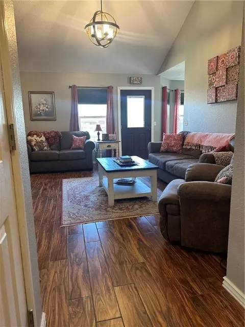 540 Woods Dr, Centerton, AR 72719