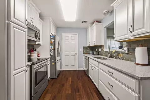 521 Walker St, Centerton, AR 72719 photo 8