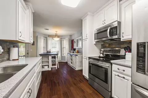 521 Walker St, Centerton, AR 72719 photo 6