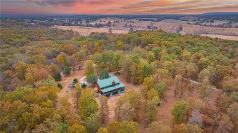 12307 Westridge Dr, Harrison, AR 72601
