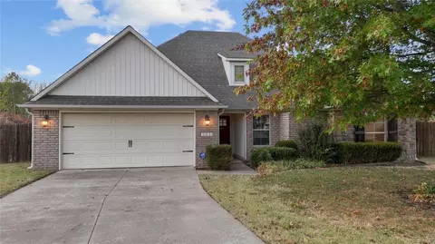 3508 W Bayham Pl, Fayetteville, AR 72704