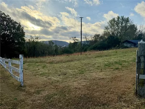 404 Cedar St, Marshall, AR 72650 photo 25