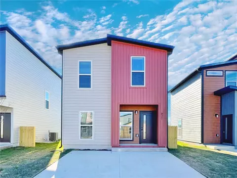 821 States Ave, Bentonville, AR 72712