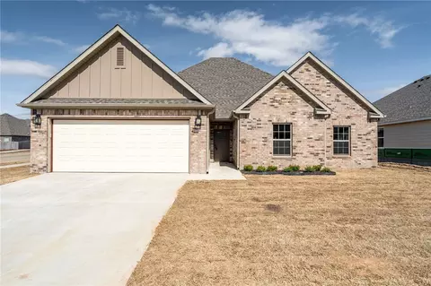 4270 W Buckaroo St, Fayetteville, AR 72704
