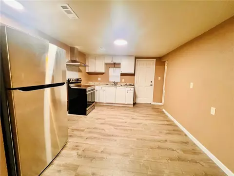 401 Charles Ave, Springdale, AR 72764 photo 9