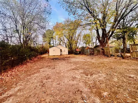 401 Charles Ave, Springdale, AR 72764 photo 4
