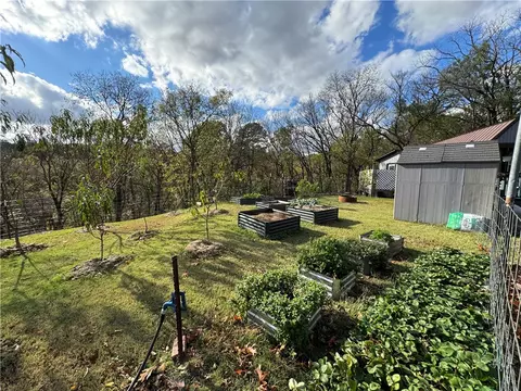 Exterior - 333 Walnut, Watts, OK 74964 photo 10 of 15