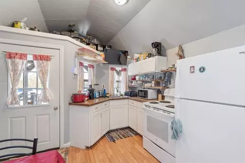 Kitchen - 333 Walnut, Watts, OK 74964 photo 1 of 2