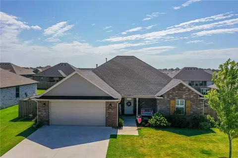 958 Trailwood St, Springdale, AR 72762