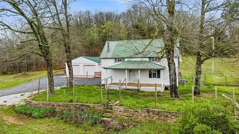20618 Strickler Rd, West Fork, AR 72774