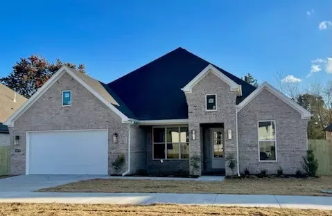 3379 E Greystone Dr, Fayetteville, AR 72764