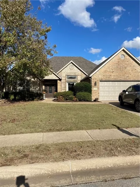 5303 S Stone Bay Ct, Rogers, AR 72758