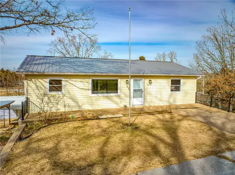325 Michael Ln, Diamond City, AR 72630