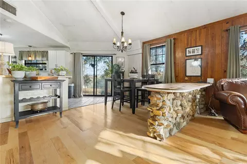 Dining - 709 Harmon Rd, Harrison, AR 72601 photo 1 of 1