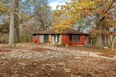 709 Harmon Rd, Harrison, AR 72601