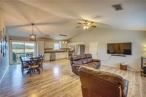 4334 Mellow Ln, Harrison, AR 72601 photo 3