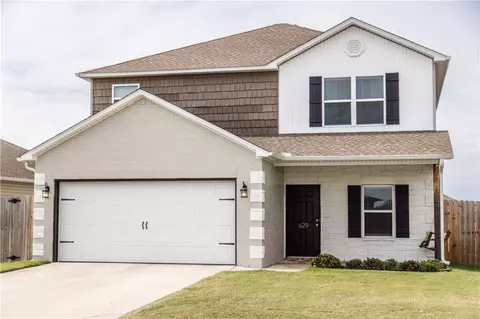 629 Woodcreek, Lowell, AR 72745