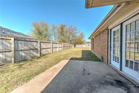 Exterior - 411 Walker St, Centerton, AR 72719 photo 2 of 6