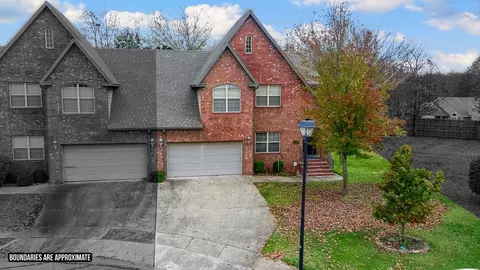 4002 N Zion Valley Dr, Fayetteville, AR 72703