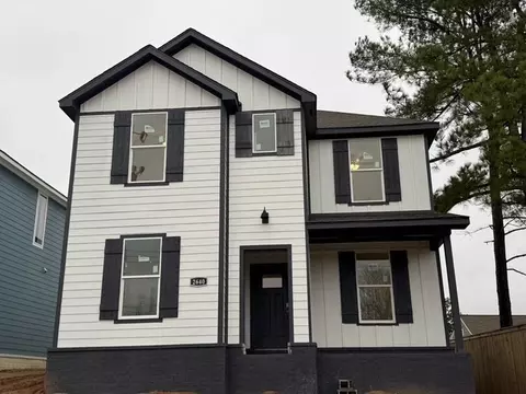 2640 Hughmount Rd, Fayetteville, AR 72704